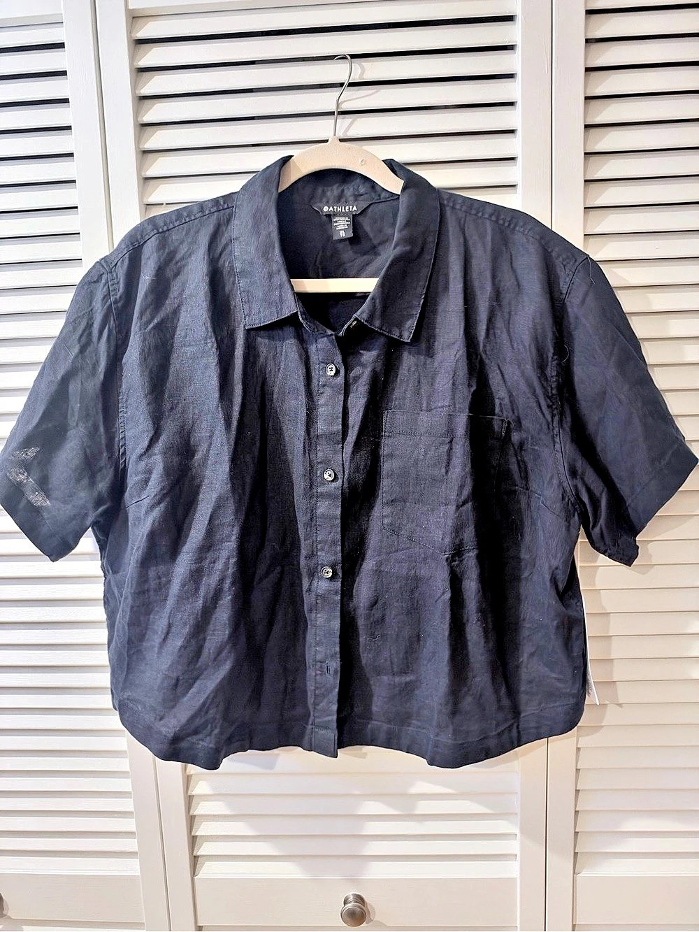 Athleta Retreat Linen Short Sleeve Shirt Linen Short Sleeve Shirt in Black XL